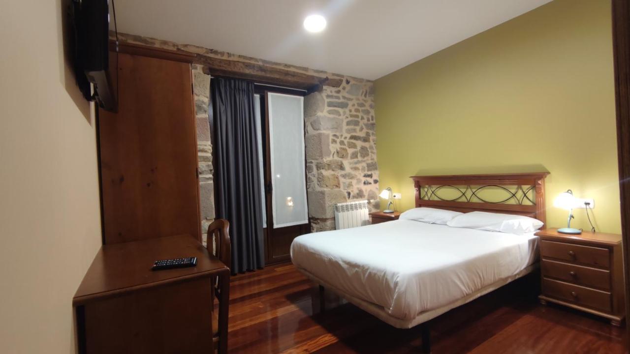 Ostatu Zegama Hotel Eksteriør billede